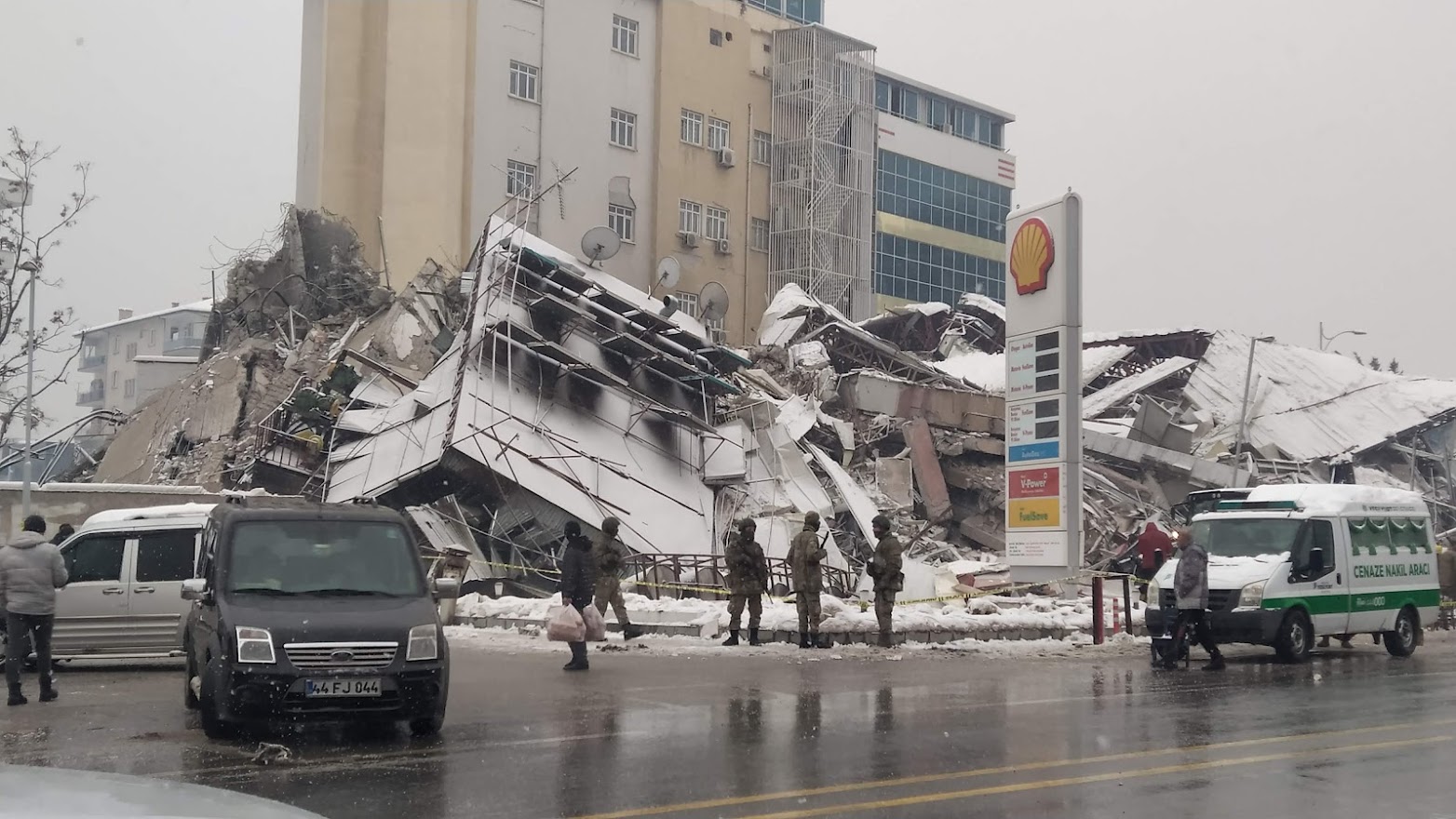 Deprem Acil Yardımları Devam Ediyor- Zekat